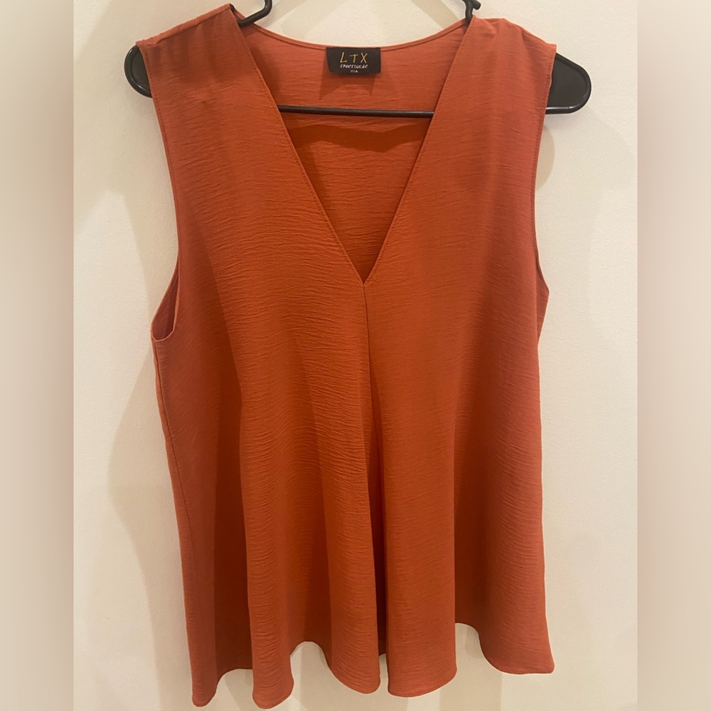 Women's Rust Sleeveless V-Neck Top